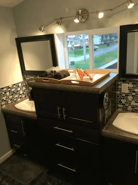 dual vanity bath
