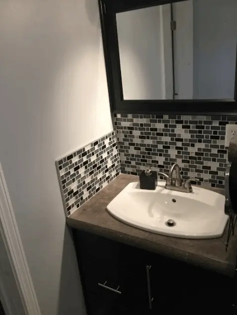 back splash and sink